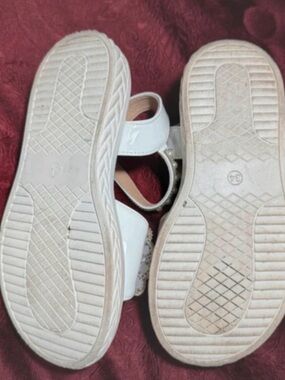 Girls White Pearl Bow Sandals Size 2 Princess Dressy Shoes 2